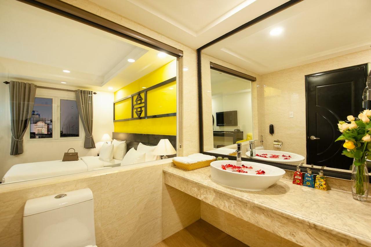 Adora Art Hotel Ho Şi Min Dış mekan fotoğraf